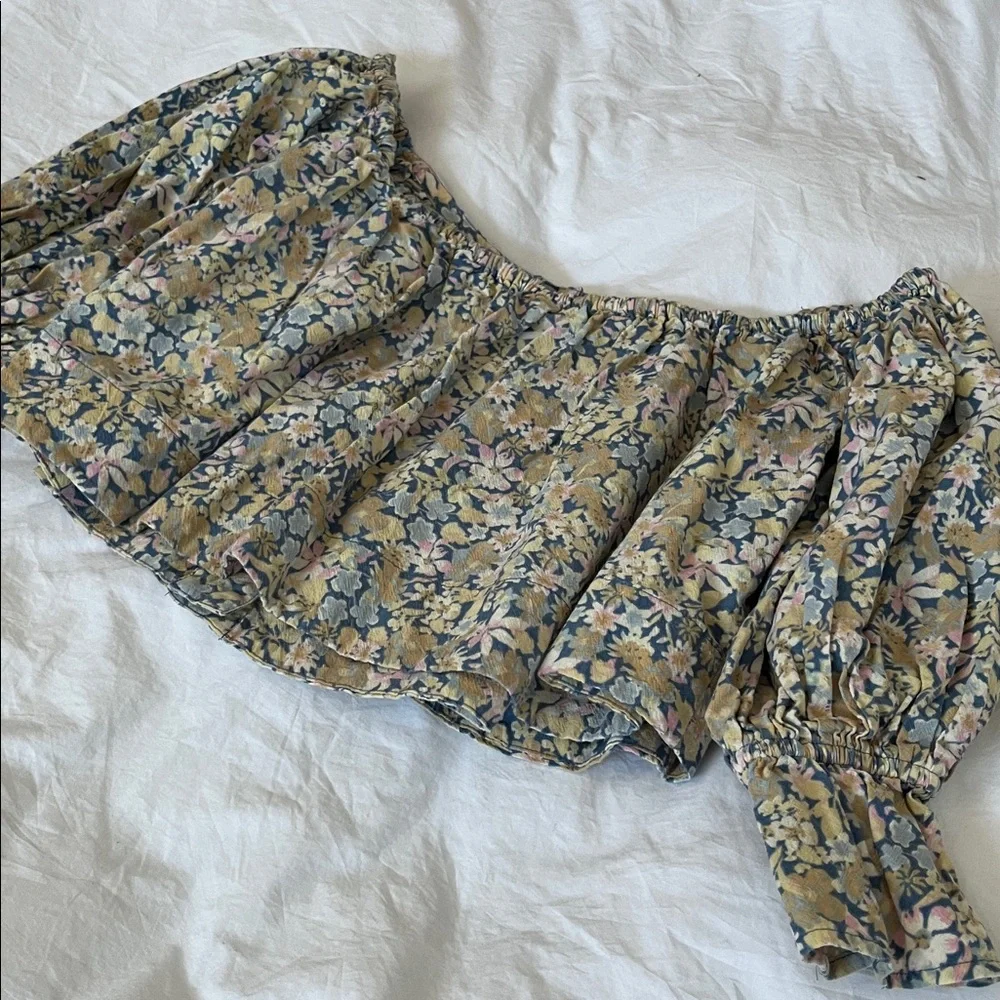 Free People new puff